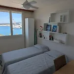 La Proue Du Navire - Vue * Toulon